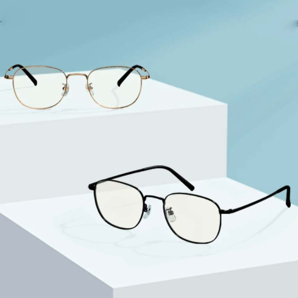 9160 (3) Los lentes Xiaomi con bloqueo de luz azul protegen tus ojos de la fatiga visual causada por pantallas. Con un diseño elegante y cómodo, filtran eficazmente la luz azul, mejorando tu confort y ayudando a prevenir dolores de cabeza y problemas de sueño.