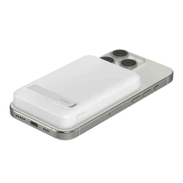 BPD006BTWH (5) Batería Belkin 5000mAh, 15W con soporte